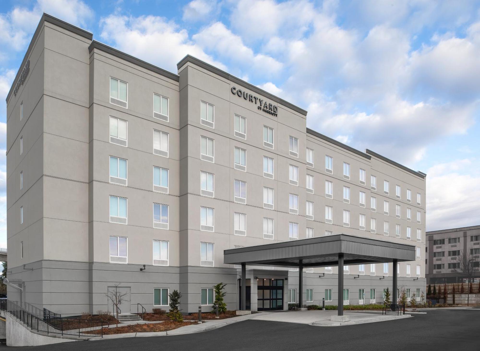 Courtyard By Marriott Seattle Seatac Airport Hotel Екстериор снимка